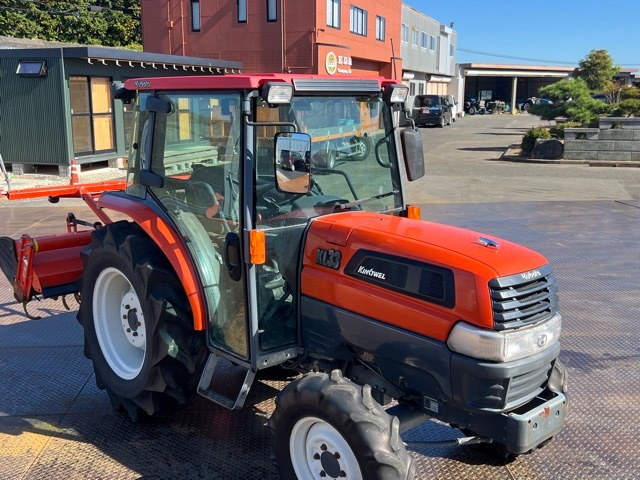 KUBOTA KL33